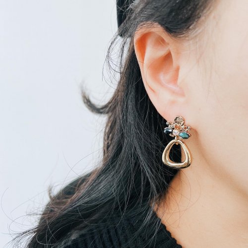 Carousel post from blingtw.