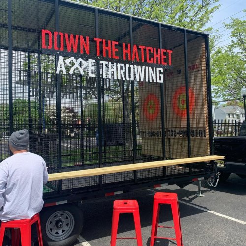 Carousel post from downthehatchet.