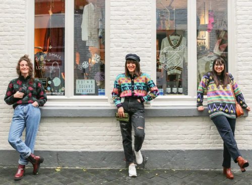 Photo post from dotnsquare_vintage.
