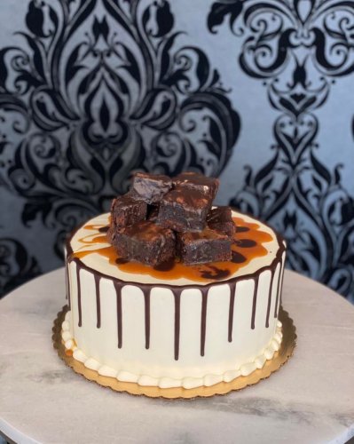 Carousel post from famous_creations_catering.