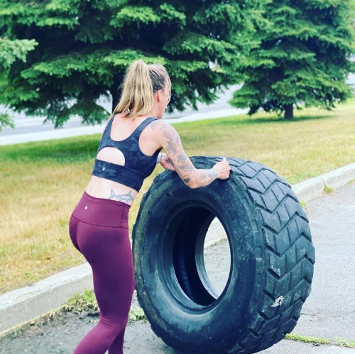 Carousel post from apexwarriorfitness.