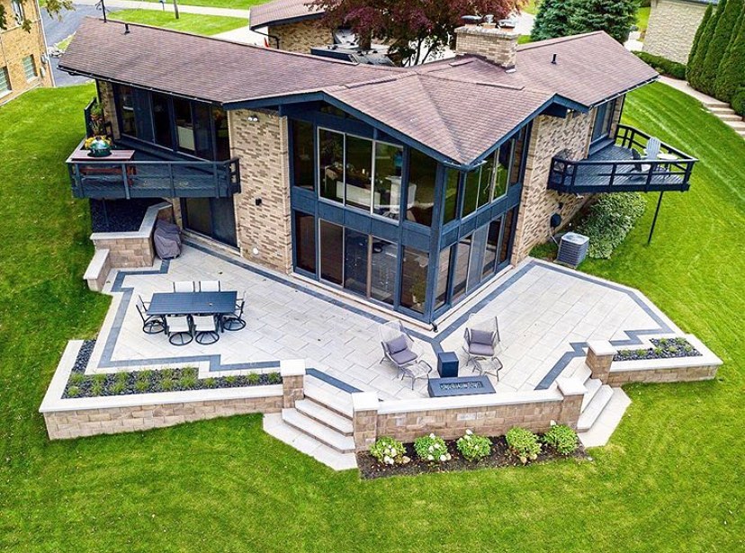 Photo post from techobloc.