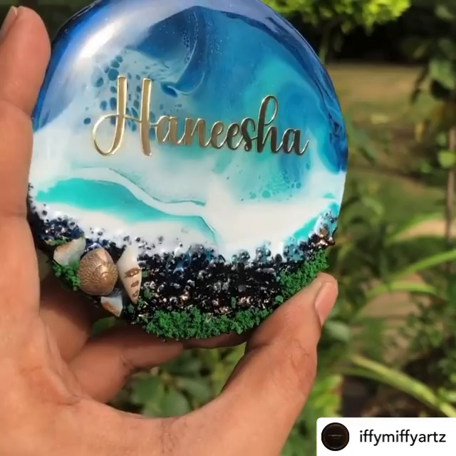 Carousel post from joyartresin.