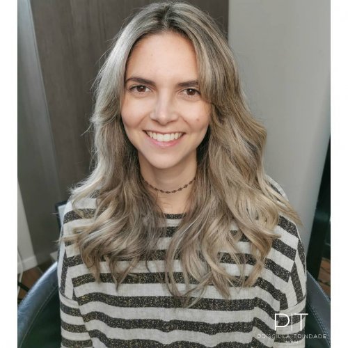 Carousel post from trindadehairstylist.