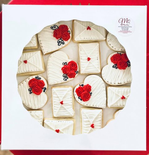 Photo post from marquettescakestudio.