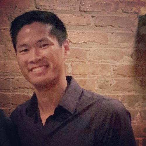 Carousel post from uchicagooptom.