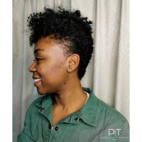 Carousel post from trindadehairstylist.