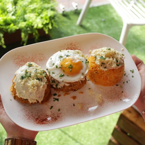 Carousel post from morogrill.