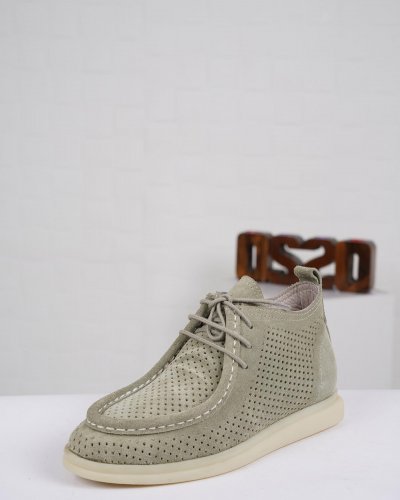 Carousel post from ossoshoes.