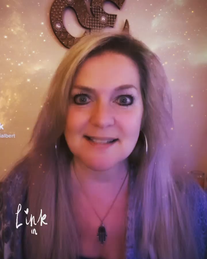 Video post from laurialbert_happymedium.