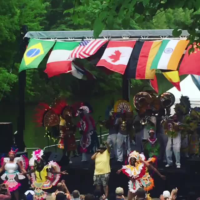 Video post from dogwoodfestival.