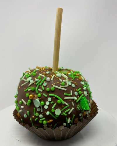 Carousel post from famous_creations_catering.