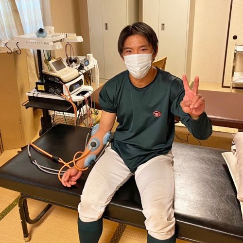 Carousel post from ito_sports_project.