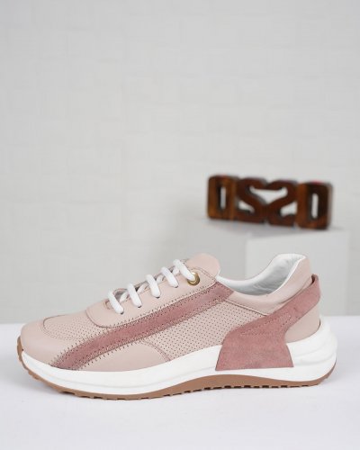 Carousel post from ossoshoes.