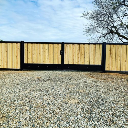 Photo post from topchoicefencing.