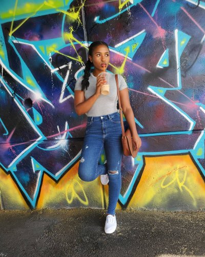 Carousel post from pearlkhwezi.