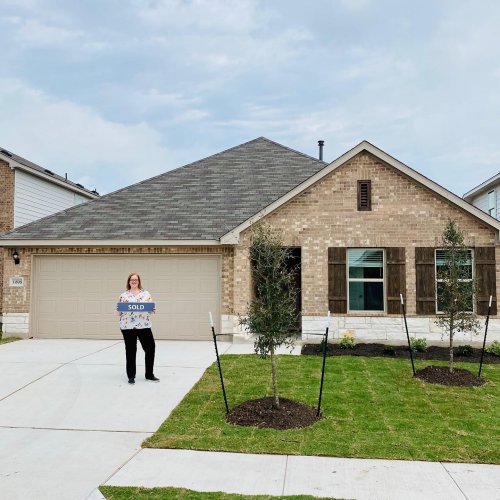 Photo post from kerisellsaustin.