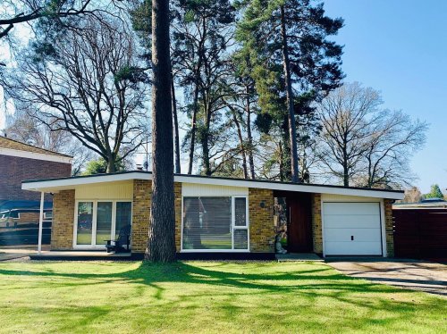 Carousel post from saltfilm_locations.