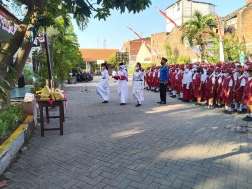 PostPhoto