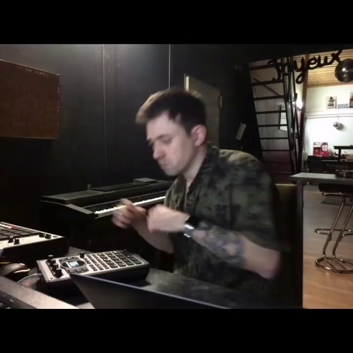 Video post from owae.ga.