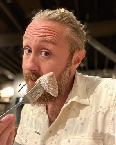 Carousel post from trekdirtyto.me.