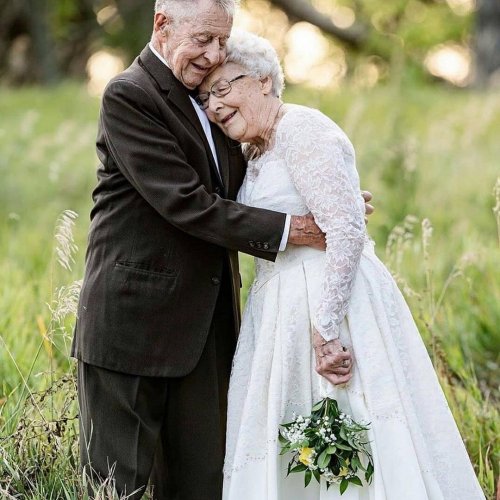 Carousel post from kupunacarehawaii.