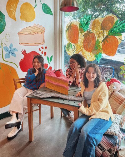 Carousel post from zuckercreme.