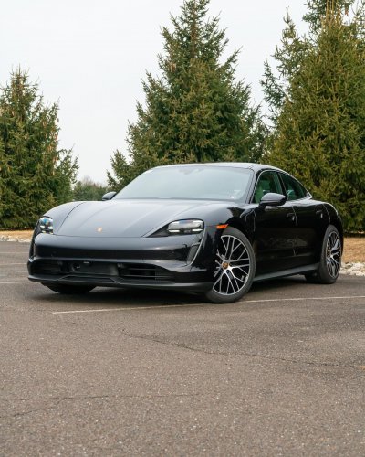 Carousel post from porschewarrington.