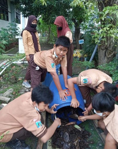 PostPhoto