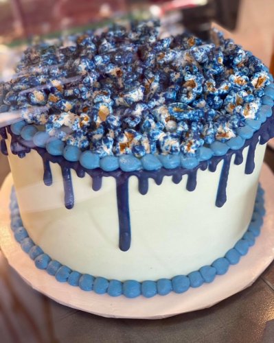 Photo post from marquettescakestudio.