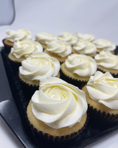 Carousel post from famous_creations_catering.