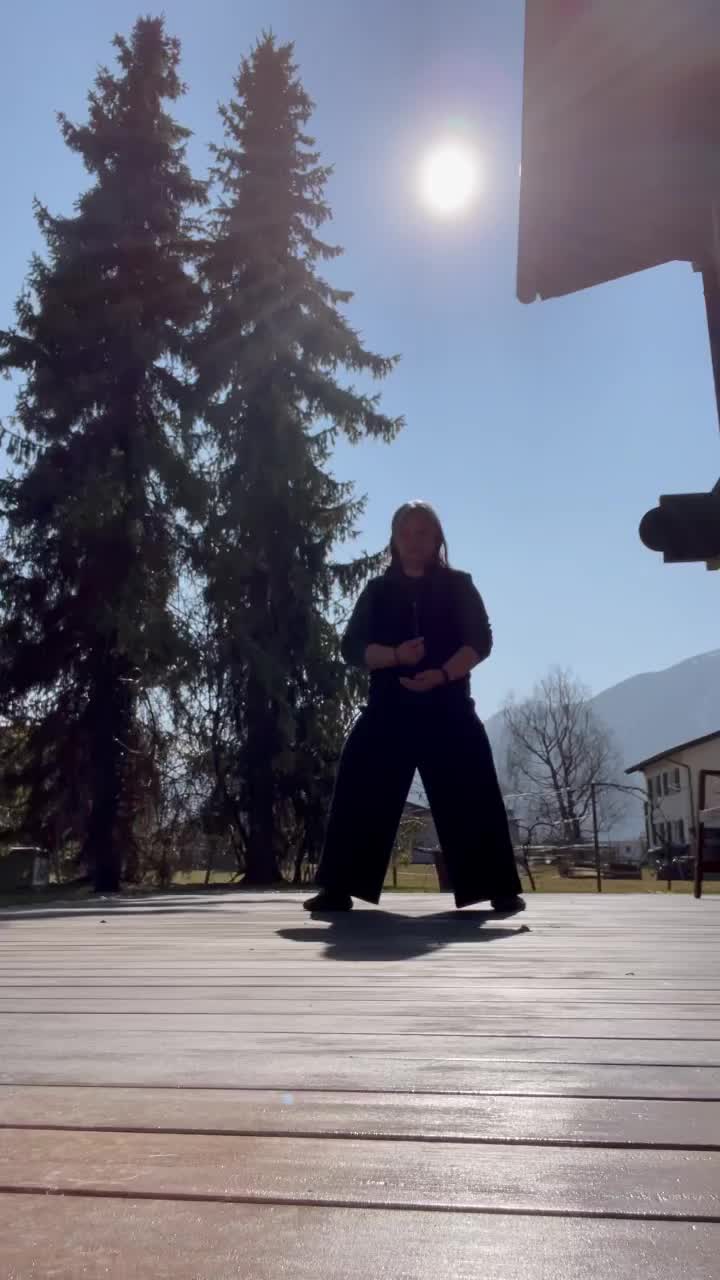 Video post from azischooloftaiji.