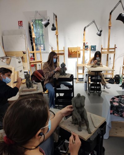 Carousel post from aur_arts.