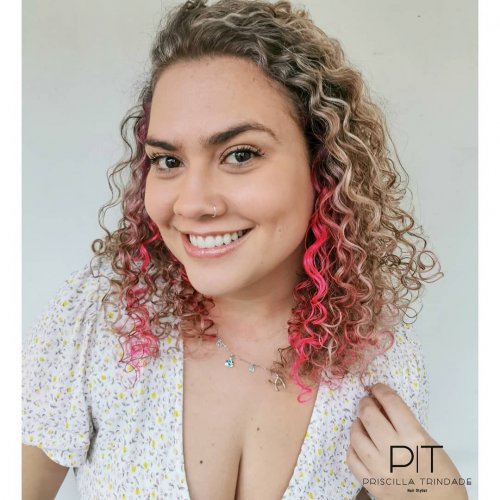 Carousel post from trindadehairstylist.