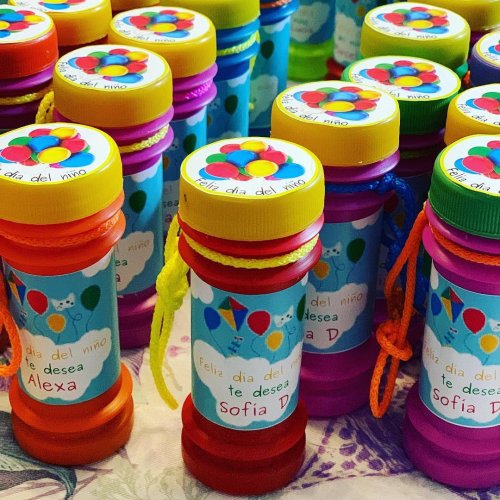 Carousel post from la_gifteria.