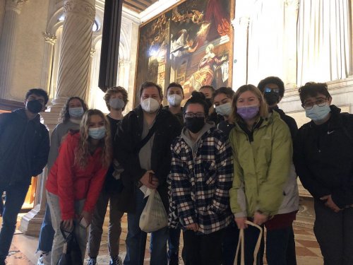 Carousel post from aur_arts.