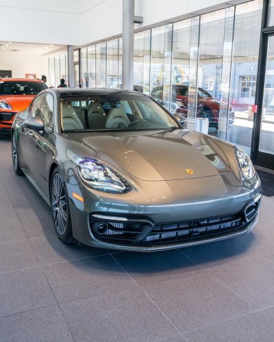 Carousel post from porschewarrington.