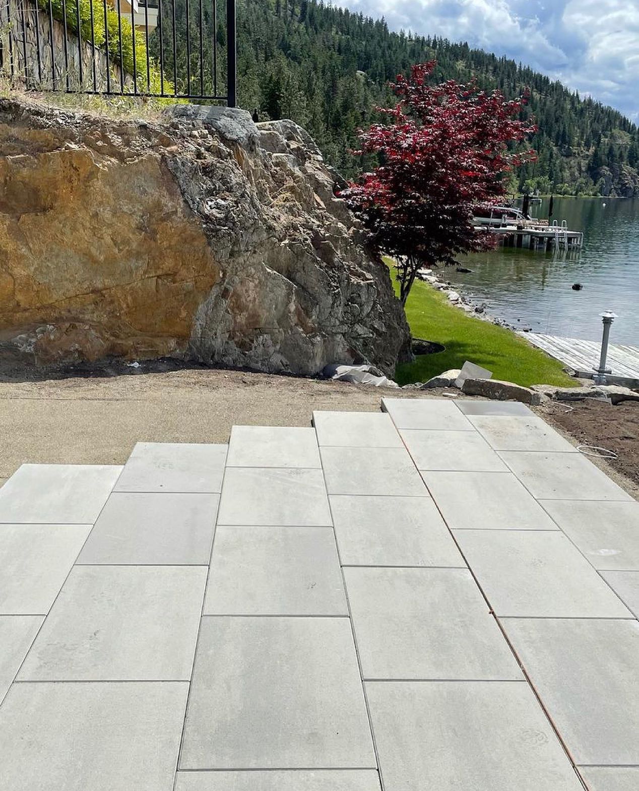 Carousel post from techobloc.