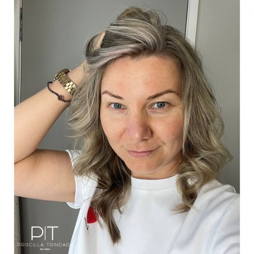 Carousel post from trindadehairstylist.