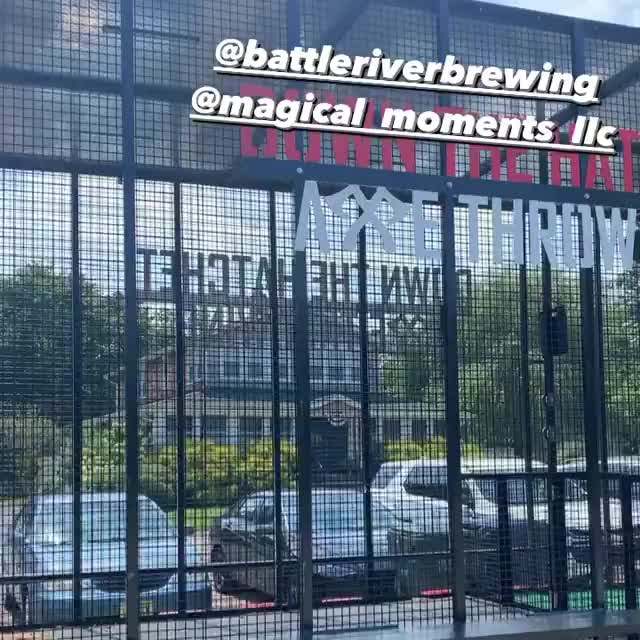 Carousel post from downthehatchet.