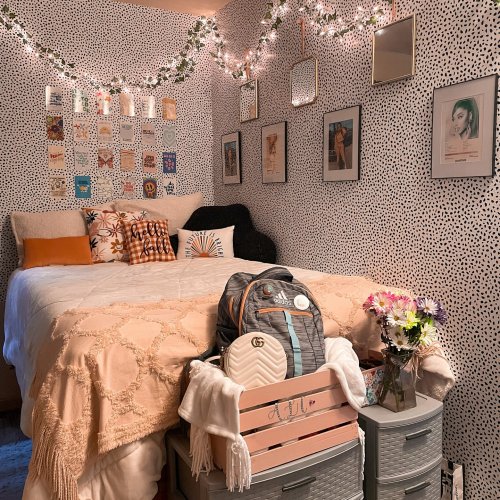 Photo post from uhhousing.