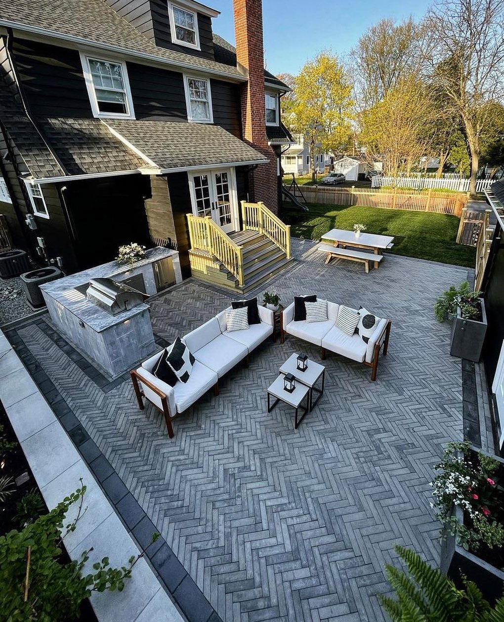 Photo post from techobloc.