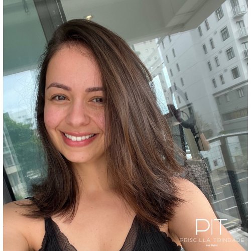 Carousel post from trindadehairstylist.