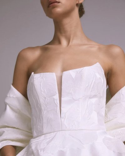 Photo post from jolibride.