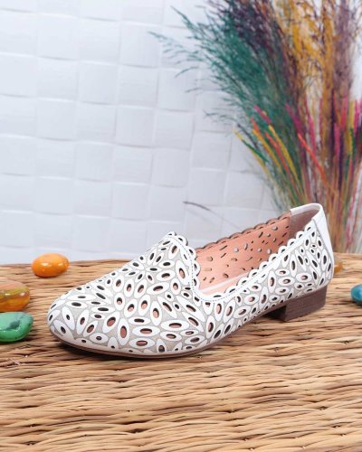 Carousel post from ossoshoes.