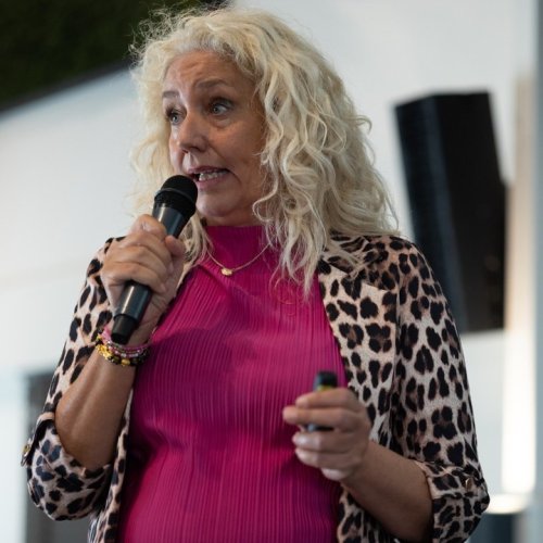 Carousel post from masteryourbusinessmoves.nl.