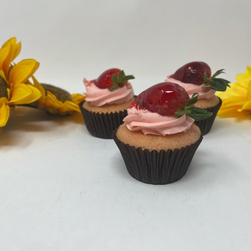 Carousel post from famous_creations_catering.