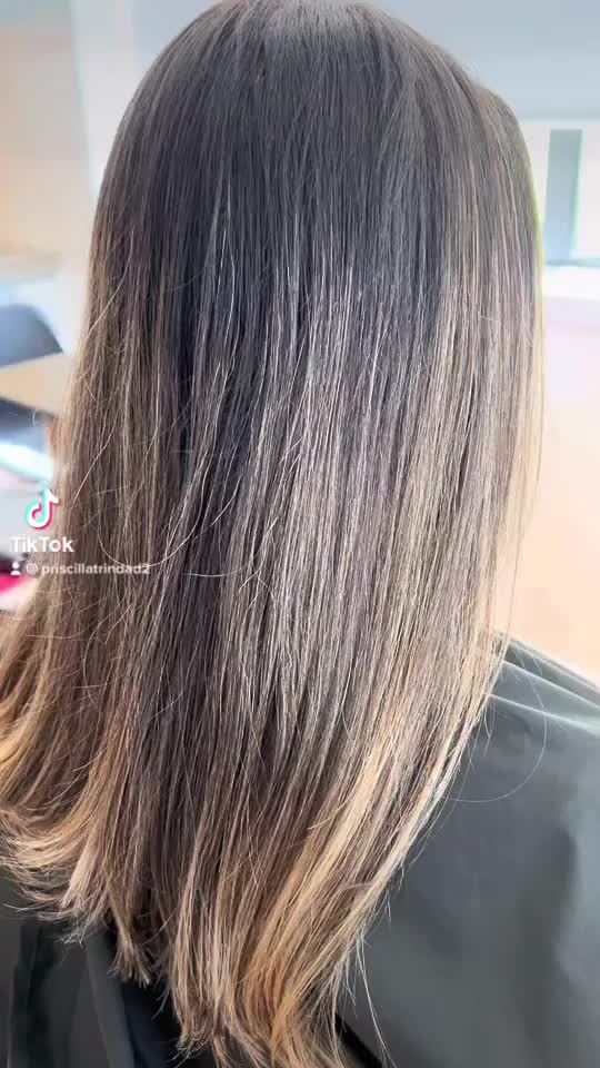 Video post from trindadehairstylist.