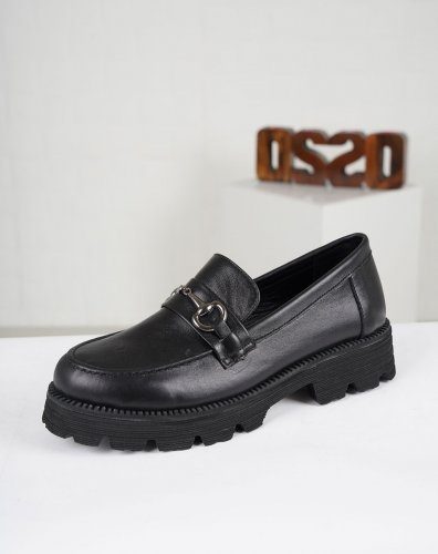 Carousel post from ossoshoes.