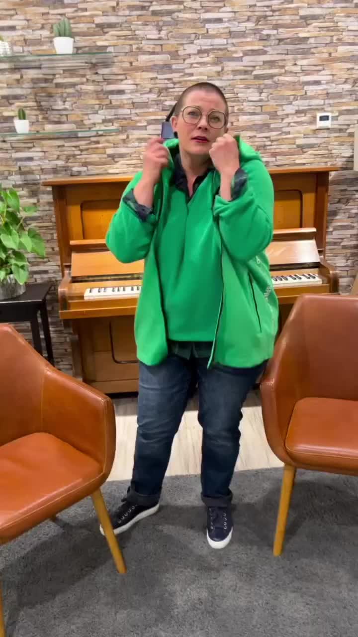 Video post from modehausbinder.
